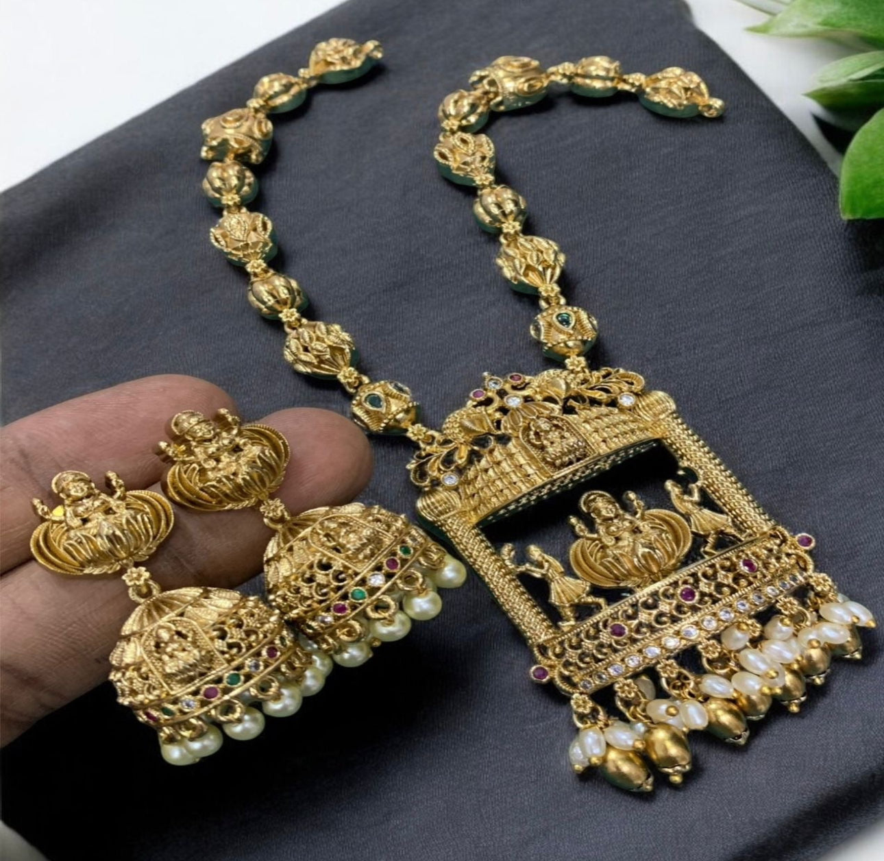 Divine Lakshmi Temple Set